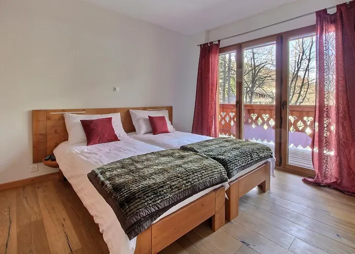 6, Next To Cable Car シャンペリー